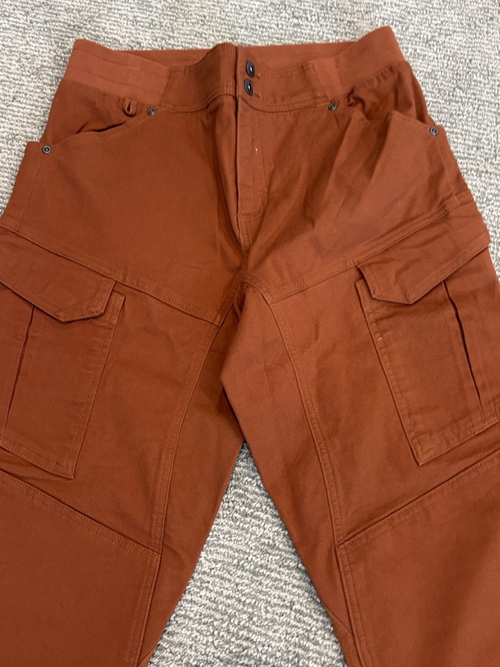 Duluth Women’s Cargo Utility Pants in Rust NWOT - Picture 4 of 7
